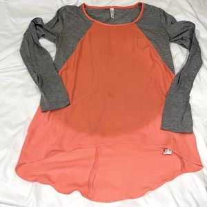 4/$10 ⚡️ Gray and Sheer Pink Long Sleeve Top